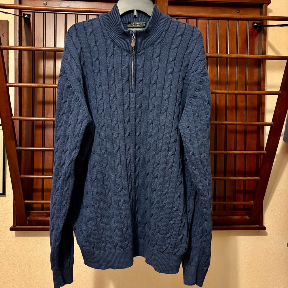 Lyle & Scott Men's Blue Cable Knit Sweater
